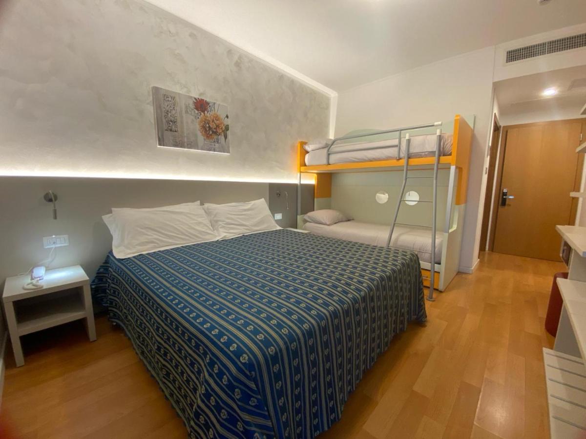 Hotel Angelini توربولي المظهر الخارجي الصورة